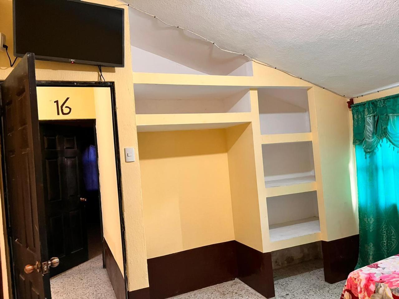 Hotel Canaan La Aurora Guatemala City Екстериор снимка